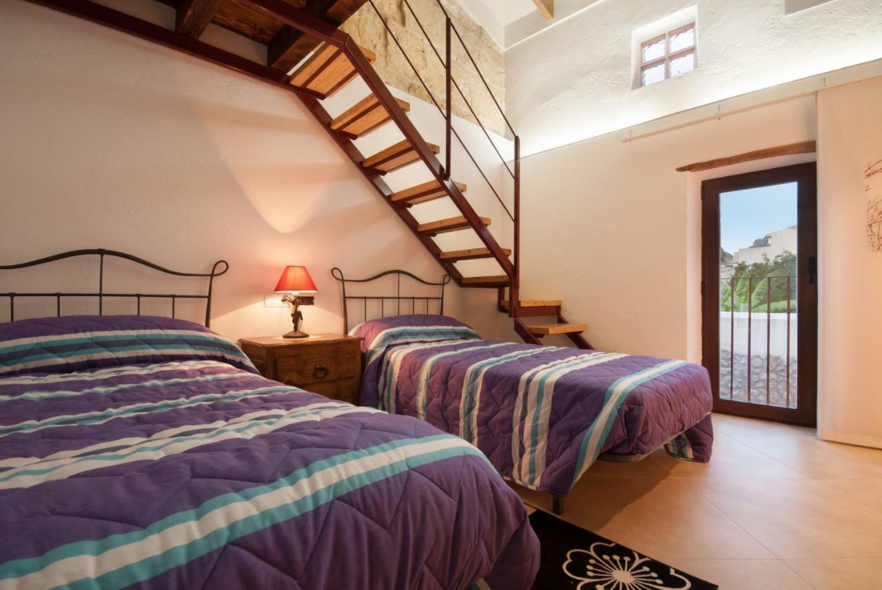 Casa Aina, 15 Feriehus Pollença